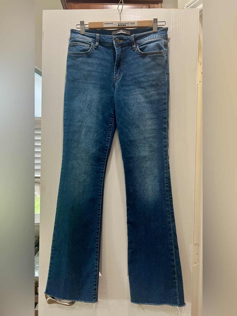 Joe's Jeans women’s bootcut Mid-rise frayed  size 27